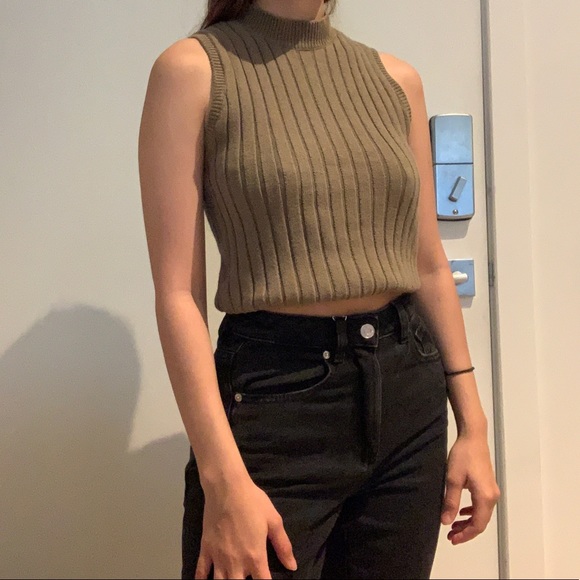 Forever 21 Grassy Green Turtleneck Crop Top - Picture 3 of 5